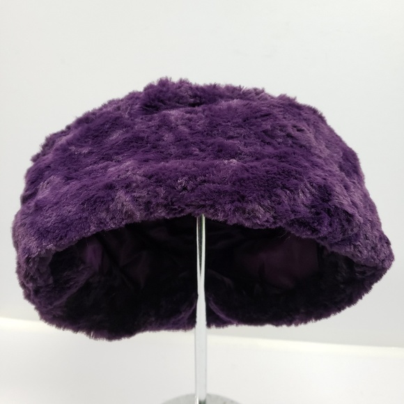 Ladies New  Purple Faux Fur Hat - Picture 1 of 7